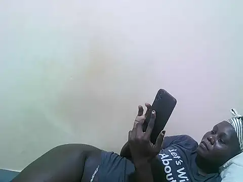 Snapshot of bianca_love2 chatting on July 2026 08:05:01 PM bianca love2 online show from July 2026 08:05:01 PM