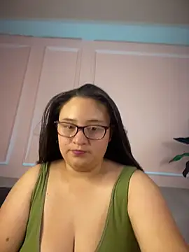 Snapshot of LuisAny chatting on August 2026 03:43:01 AM LuisAny online show from August 2026 03:43:01 AM