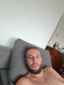 Snapshot of tittolone98 chatting on July 2026 12:33:02 PM tittolone98 online show from July 2026 12:33:02 PM