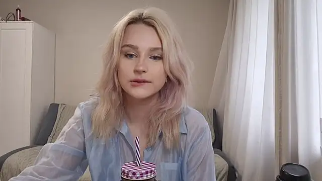 BloomMoon online show from June 2026 12:08:01 PM