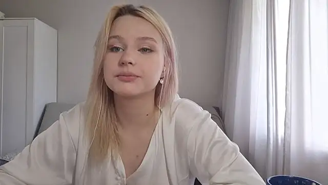 BloomMoon online show from July 2026 10:54:02 AM