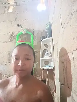 Snapshot of HeLiSa69ebony chatting on June 2026 04:21:02 PM HeLiSa69ebony online show from June 2026 04:21:02 PM