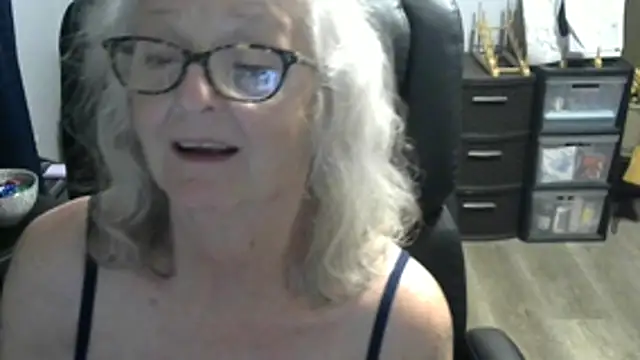 Snapshot of Joleendelacroix chatting on July 2026 04:19:01 AM Joleendelacroix online show from July 2026 04:19:01 AM