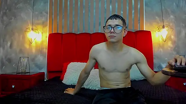 Snapshot of ZoeANDAlex_ chatting on June 2026 12:55:02 PM ZoeANDAlex online show from June 2026 12:55:02 PM
