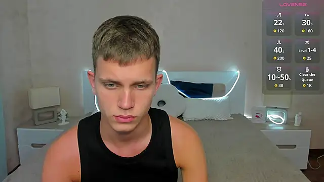 Snapshot of m0neyken chatting on July 2026 02:26:02 AM m0neyken online show from July 2026 02:26:02 AM