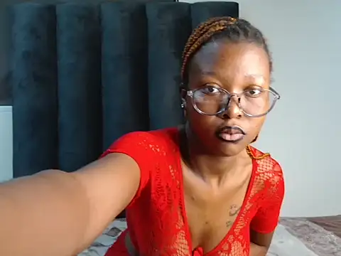 Snapshot of keutypie18 chatting on July 2026 04:17:02 AM keutypie18 online show from July 2026 04:17:02 AM