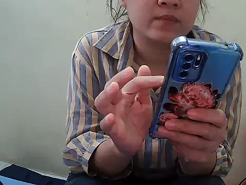 Snapshot of Mina-sesy chatting on June 2026 01:21:01 AM Mina-sesy online show from June 2026 01:21:01 AM