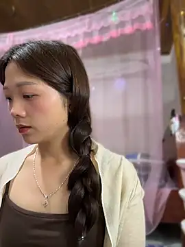 hhanni06 online show from July 2026 12:34:02 PM