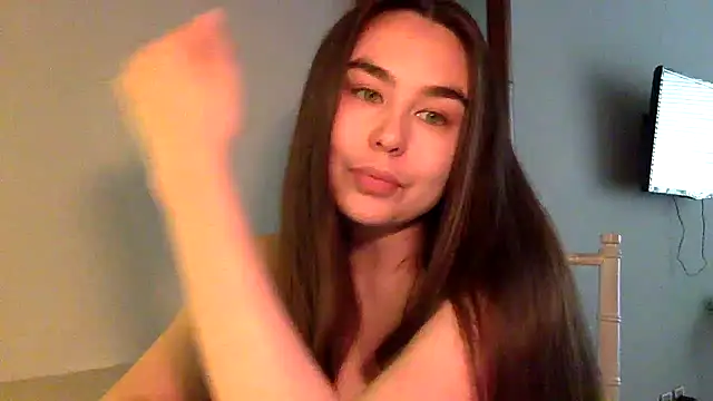 Snapshot of Tiorina chatting on June 2026 01:43:02 AM Tiorina online show from June 2026 01:43:02 AM