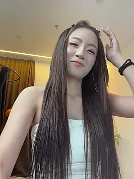 Snapshot of Uugirl00 chatting on July 2026 01:37:02 PM Uugirl00 online show from July 2026 01:37:02 PM