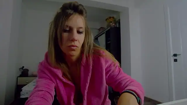 DedeSibel online show from January 2026 09:45:02 AM