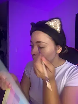 mia bornner online show from July 2026 05:15:02 PM