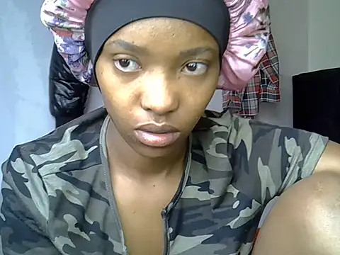 Snapshot of pretty_jaz chatting on June 2026 06:51:01 AM pretty jaz online show from June 2026 06:51:01 AM
