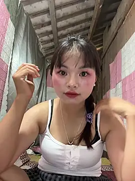 luvlivvy online show from June 2026 07:39:01 AM