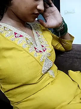 Snapshot of avii5 chatting on July 2026 04:17:01 PM avii5 online show from July 2026 04:17:01 PM