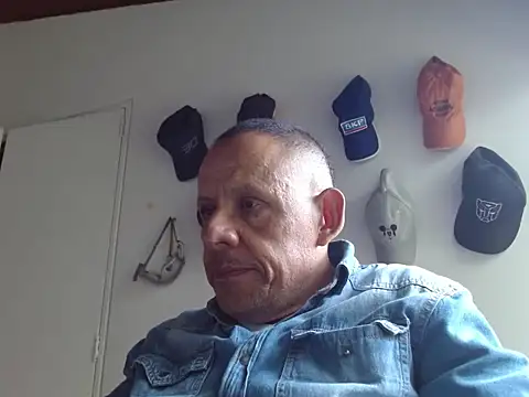 Snapshot of AlekNoir chatting on July 2026 03:56:01 PM AlekNoir online show from July 2026 03:56:01 PM