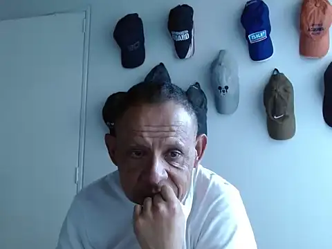 Snapshot of AlekNoir chatting on July 2026 11:58:02 AM AlekNoir online show from July 2026 11:58:02 AM