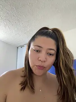 Snapshot of Majo5 chatting on July 2026 03:12:02 AM Majo5 online show from July 2026 03:12:02 AM