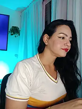 Snapshot of WandaArias chatting on July 2026 03:34:02 AM WandaArias online show from July 2026 03:34:02 AM