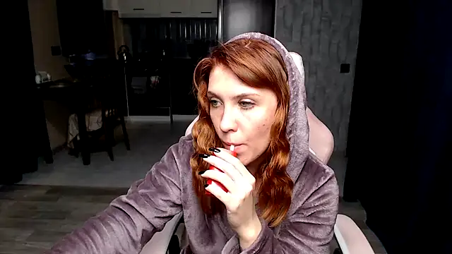 Reginasmilee online show from October 2025 04:30:01 AM