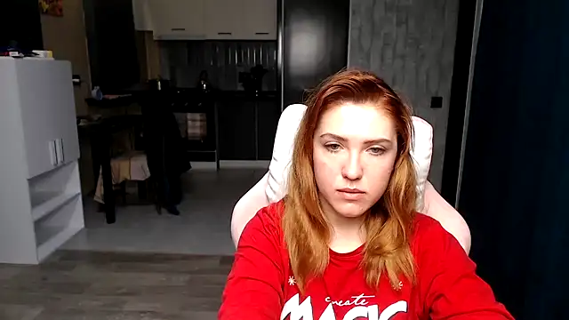 Reginasmilee online show from October 2025 11:36:01 PM