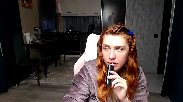 Reginasmilee online show from April 2026 03:07:02 AM