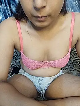 Snapshot of Yourss_Sparkel chatting on August 2026 05:22:01 PM Yourss Sparkel online show from August 2026 05:22:01 PM