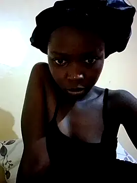 Snapshot of Veenrosa chatting on June 2026 01:31:01 PM Veenrosa online show from June 2026 01:31:01 PM