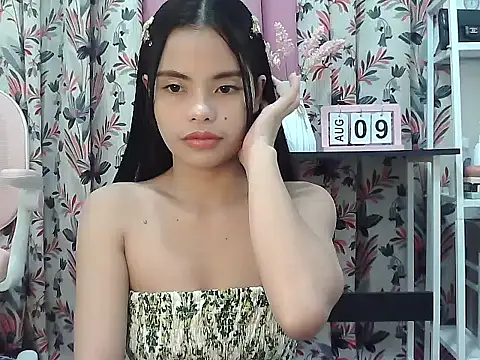Snapshot of urprettyjane4u chatting on August 2026 11:18:01 PM urprettyjane4u online show from August 2026 11:18:01 PM