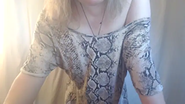 Snapshot of sexynipl chatting on June 2026 05:28:01 AM sexynipl online show from June 2026 05:28:01 AM