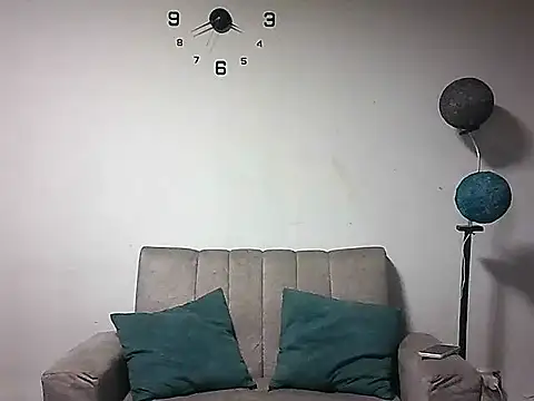 Snapshot of Asly- chatting on July 2026 06:47:02 PM Asly- online show from July 2026 06:47:02 PM