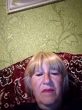 Snapshot of EmmaSwan555 chatting on July 2026 05:06:01 PM EmmaSwan555 online show from July 2026 05:06:01 PM