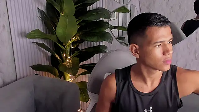 Noah sexhotty online show from July 2026 01:01:02 AM