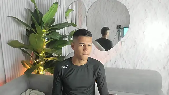 Noah sexhotty online show from July 2026 02:03:01 AM