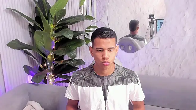 Noah sexhotty online show from July 2026 02:06:02 AM