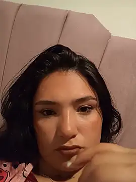 Snapshot of michellee444 chatting on July 2026 04:26:01 AM michellee444 online show from July 2026 04:26:01 AM