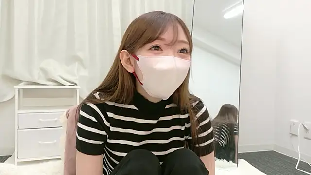 Snapshot of miuchan_v chatting on July 2026 09:37:01 AM miuchan v online show from July 2026 09:37:01 AM
