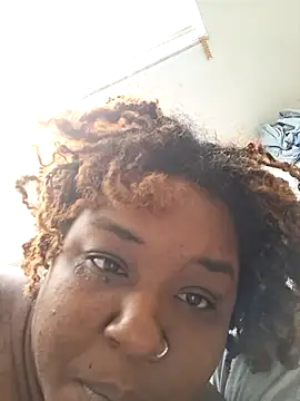 Snapshot of princessZazafire chatting on July 2026 04:23:02 PM princessZazafire online show from July 2026 04:23:02 PM