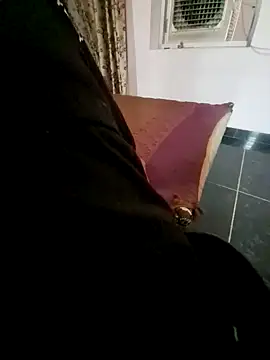 Snapshot of Dk_2210_Dk chatting on June 2026 05:24:01 AM Dk 2210 Dk online show from June 2026 05:24:01 AM