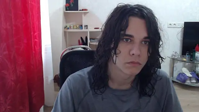 Snapshot of tiiiiiiiiim chatting on July 2026 01:26:01 PM tiiiiiiiiim online show from July 2026 01:26:01 PM