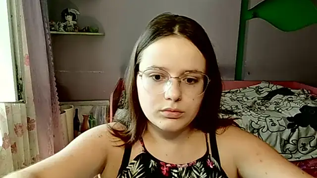 Snapshot of RoseLyyn chatting on July 2026 12:51:01 PM RoseLyyn online show from July 2026 12:51:01 PM