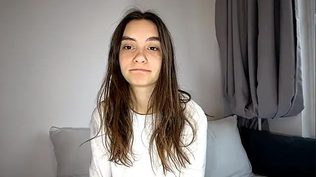 Snapshot of BibiCiarlo chatting on July 2026 03:03:01 AM BibiCiarlo online show from July 2026 03:03:01 AM