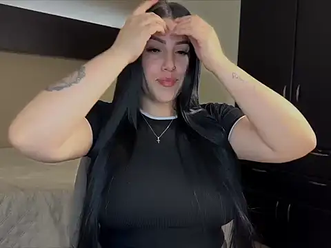 itsLucia  online show from July 2026 01:00:01 AM