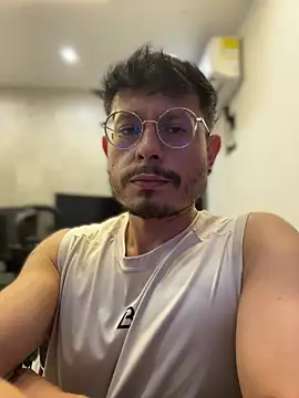 andrewlopezz online show from July 2026 08:11:02 PM