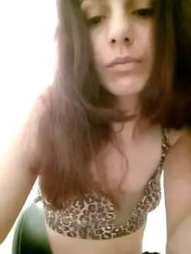 Snapshot of berta_alra chatting on July 2026 05:15:02 PM berta alra online show from July 2026 05:15:02 PM