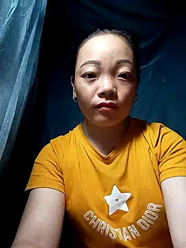 Snapshot of Isabella-aa chatting on July 2026 02:27:01 AM Isabella-aa online show from July 2026 02:27:01 AM