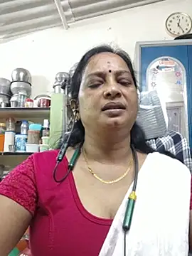 Snapshot of amudha143 chatting on July 2026 06:50:02 AM amudha143 online show from July 2026 06:50:02 AM