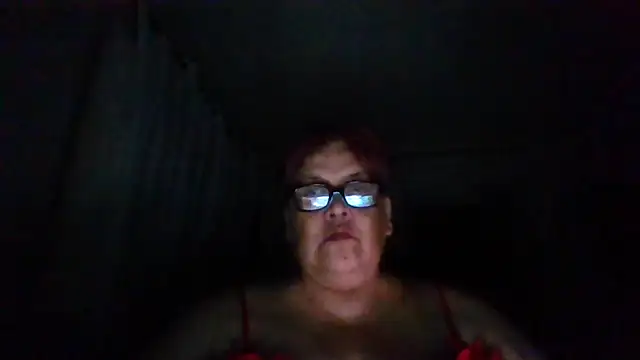 Snapshot of Milfcerda chatting on June 2026 07:51:01 AM Milfcerda online show from June 2026 07:51:01 AM