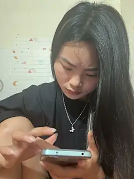 Snapshot of Lynk2xx chatting on July 2026 01:37:01 PM Lynk2xx online show from July 2026 01:37:01 PM