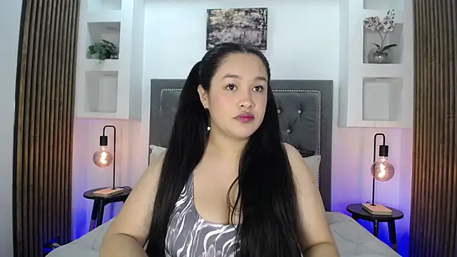 Clohe Jones online show from July 2026 01:19:01 PM